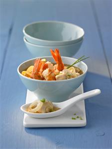 Rice soup with prawns