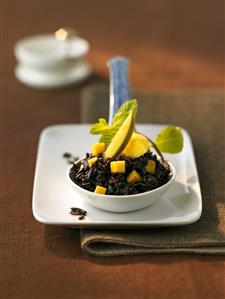 Black rice with mango