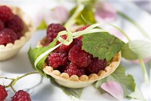 Raspberry tarts