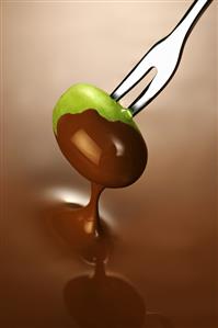 Grape in chocolate sauce