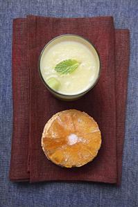 Pineapple & kiwi fruit cocktail & candied pineapple slices