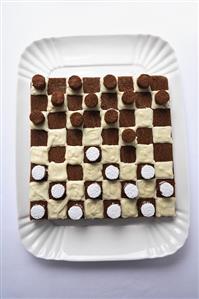 La dama di cioccolato (Chocolate draughtboard & draughts, Italy)