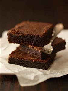 Tray-baked chocolate cake