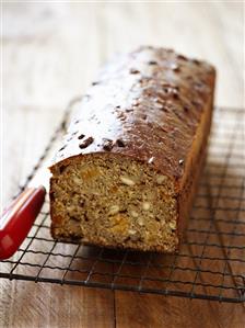 Fruit and nut loaf