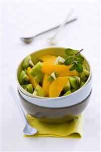 Kiwi fruit and orange salad