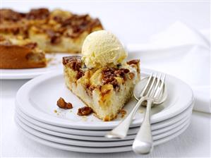 Apple and walnut cake with ice cream