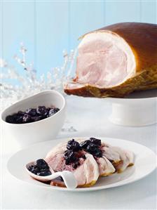 Ham with balsamic cherries (Christmas)