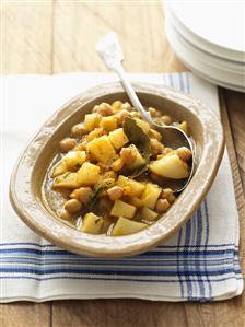 Potato and chick-pea stew