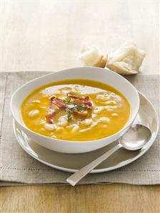 Cream of pumpkin soup with cannellini beans