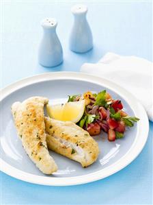 Fried fish fillets with lemon