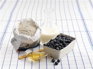 Ingredients for blueberry puree with milk