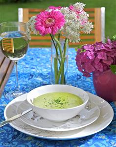 Artichoke and watercress soup