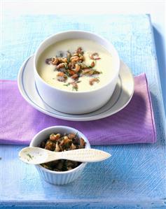 Cream of potato soup with shrimps