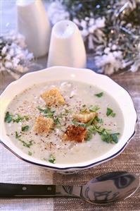 Brain soup with croutons (Christmas)