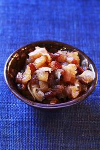 Apple chutney in ceramic bowl