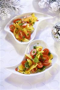 Fruity cherry tomato salad (Christmas)