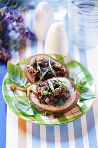 Spicy stuffed pears