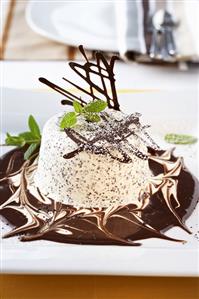 Poppy seed parfait with chocolate sauce