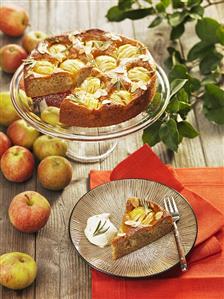 Apple cake with rosemary