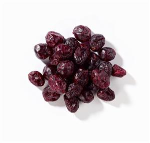 A heap of dried cranberries