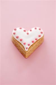 Iced heart-shaped biscuit