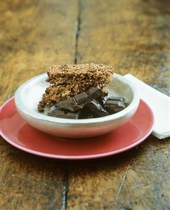 Chocolate flapjacks (with rolled oats and raisins)