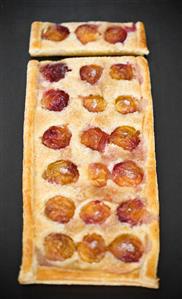 Plum tart