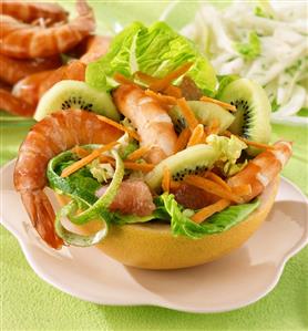 Prawn and kiwi fruit salad