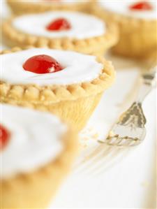 Cherry Bakewells (UK)