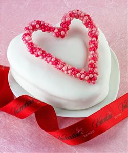 A cake with a heart for Valentine's Day