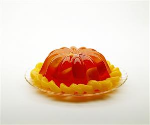 Fruit jelly with mandarin wedges