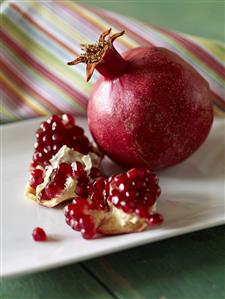 Whole Pomegranate with Pieces