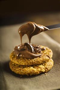 Frosting Cookies with Chocolate Frosting