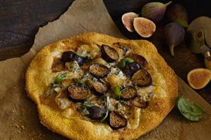 Rustic Fig and Basil Pizza