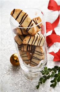 Cantucci natalizi (Almond biscuits with chocolate drizzle, Italy)