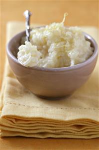 Arroz con leche y chocolate blanco. Receta disponible.