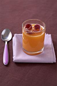 Crema de melon con jamon. Receta disponible.