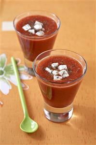 Gazpacho con queso. Feta gaspacho. Receta disponible.  