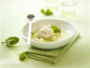 Sopa de melon en tres texturas. Receta disponible TR.