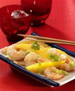 Wok de gambas con mango. Receta disponible. 
Schrimps with Mango Wok.