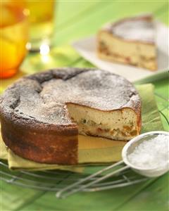 Pastel de requeson con frutas confitadas. Receta disponible. 
Requeson Cheese Cake with Candied Fruits. 
