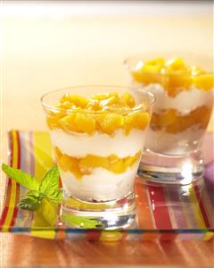 Delicias de melocoton y queso. Receta disponible.
Peach and Cheese Delights.
