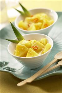 Curry de piñas. Receta disponible.
Curry Pineapple.