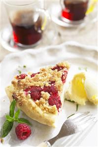 Pizza de frambuesas y crumble al jengibre. Receta disponible.
Raspberry and Ginger Crumble Pizza. 