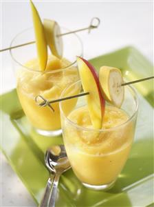 Batido de mango y plátano. smoothie de banane et mangue. Receta disponible