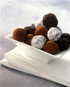 Trio de trufas. Receta disponible.
Truffle Trio.
