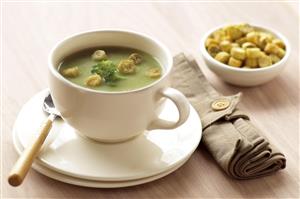 Sopa de brecol. Receta disponible. 
Broccolli Soup
