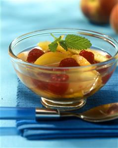 Sopa de melocotones y frambuesas. Receta disponible.
Peaches and Raspberries Soup