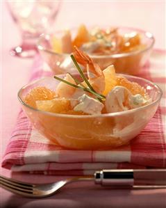 Cocina ligera. Ensalada de gambas y pomelo. Receta disponible.
Soft Cooking (Cuisinie). Schrimps and Grapefruit Salad.