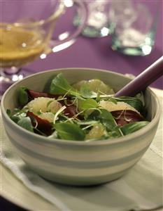 Ensalada de remolacha y berros. Receta disponible.
Beets and Watercress Salad.